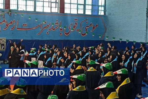  همایش دانش‌آموزی یاوران انقلاب شهرستان ورامین