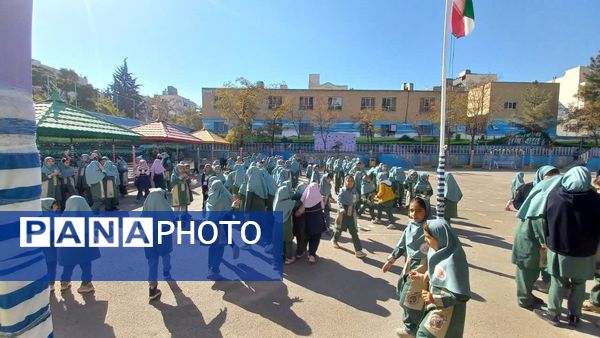 انتخابات شورای دانش آموزی در دبستان شاهد تحقیقی ناحیه 6