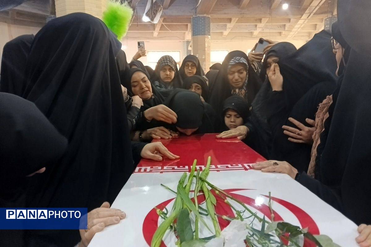 حضور شهید گمنام، حال‌وهوای نماز جمعه را متحول کرد