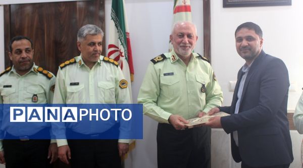 نشست خبری فرمانده انتظامی استان بوشهر با اصحاب رسانه 