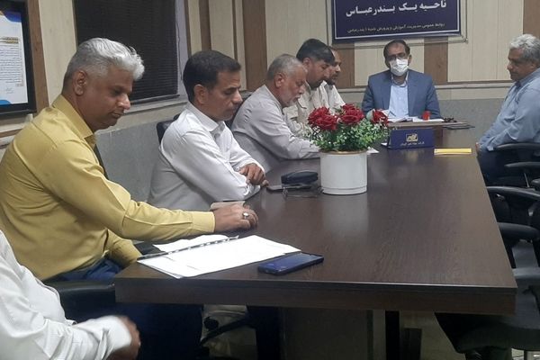 هم افزایی میان بسیج و آموزش و پرورش را در برنامه‌ها عملی کنید