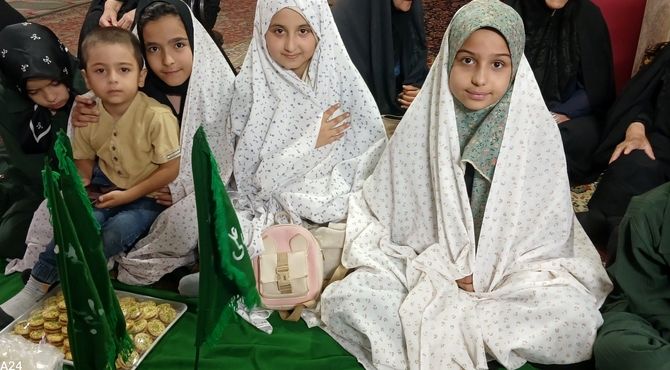 همایش «سه ساله‌های حسینی» در مسجد امام حسین(ع) شهر بن برگزار شد