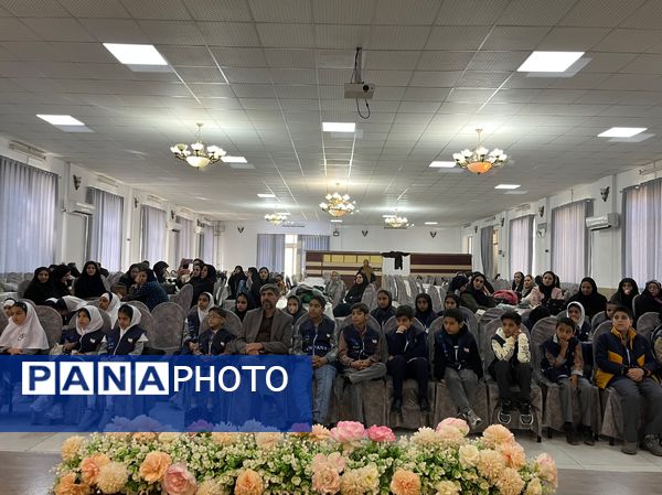 همایش تجلیل از دانش‌آموز خبرنگاران شهرستان آباده