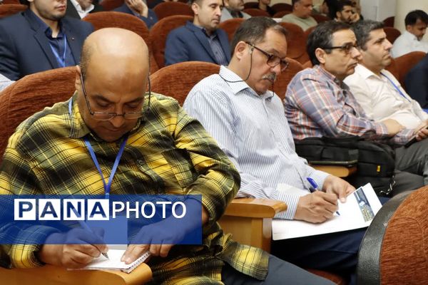 نخستین کنفرانس ملی چالش های مدیریت سرمایه انسانی در سازمان های بزرگ مقیاس