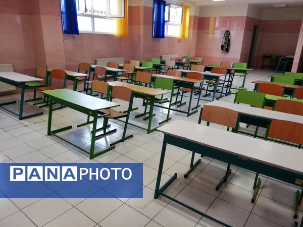 دبستان شقایق‌ها در بخش صفادشت با تجهیز و زیباسازی مدرسه به استقبال ماه مهر رفت