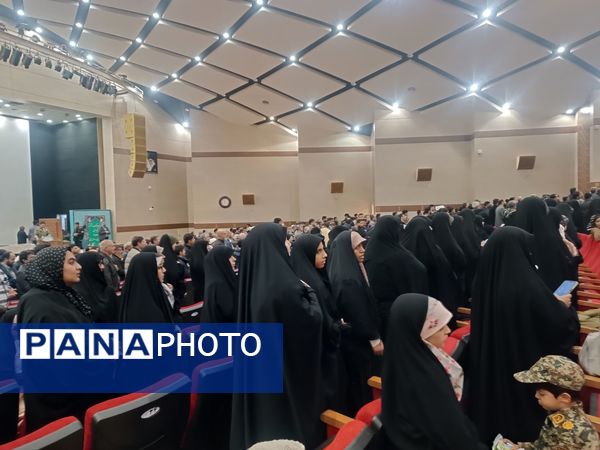 همایش گرامیداشت هفته بسیج در مجتمع آیه ها در سالن انقلاب مشهد مقدس