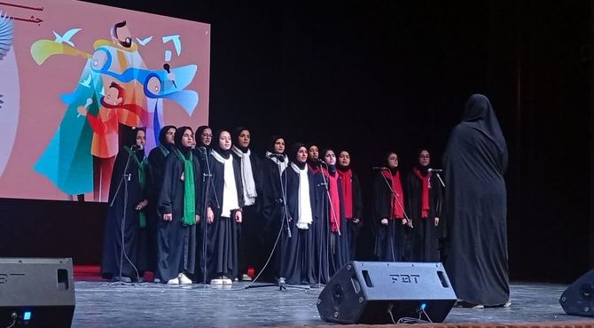 سومین جشنواره سرود فجر با حضور پرشور دانش‌آموزان برگزار شد