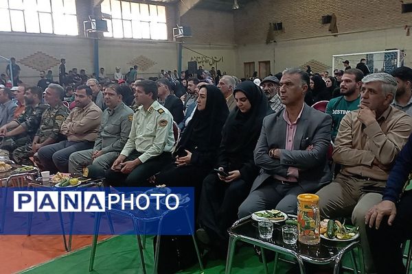 پایان پرشور هفته تربیت بدنی در پیشوا با تجلیل از قهرمانان و هنرمندان ورزشی