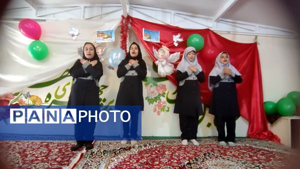 جشن دهه کرامت در دبستان شاهد حاج تقی آقا بزرگ مشهد