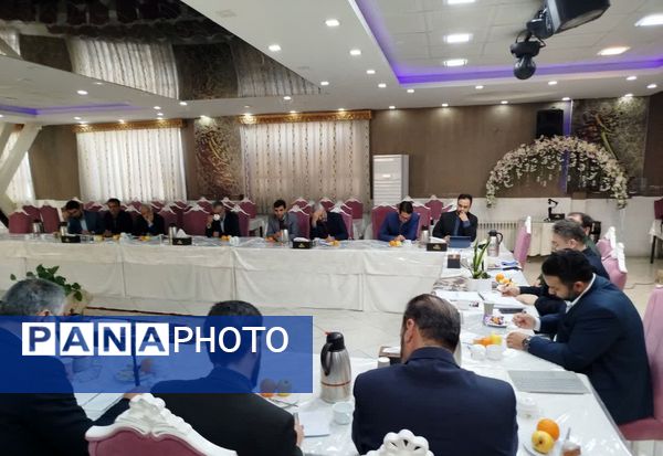 جلسه تخصصی تبیین برنامه‌های معاونت پرورشی و فرهنگی اداره‌کل آموزش و پرورش استان خراسان رضوی در کاشمر