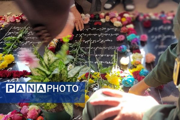 مراسم عزاداری حضرت ام‌البنین(س) همراه با تجلیل از خانواده‌های شهدا در رباط‌کریم