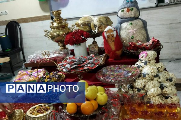 برگزاری مراسم جشن یلدا در مدرسه مهرآیین و مدرسه مریم بهارستان۲