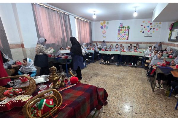 یلدا؛ پیوند شادی و فرهنگ در دبستان شهید آقچه‌لو 