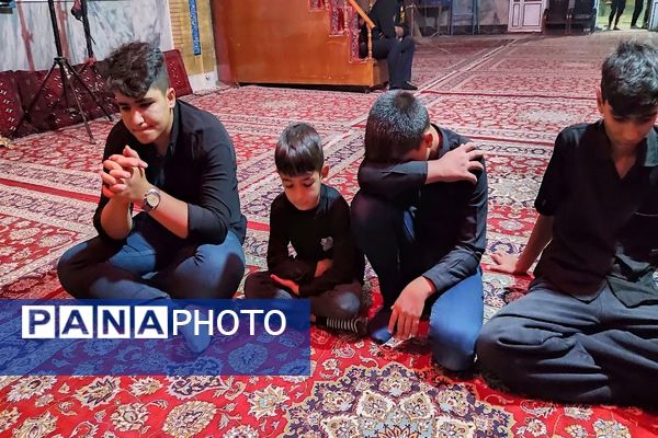 هیئت  زنجیر زنی و عزاداری اباعبدالله الحسین علیه السلام  بار درشب هفتم محرم  
