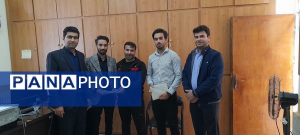 مسابقه طناب کشی و تیراندازی با تفنگ بادی در زاوه