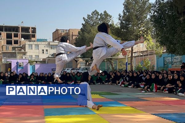 از حرکات رزمی دانش‌آموزان تا طناب‌کشی معلمان، المپیاد ورزشی مدرسه حکمت بهارستان‌دو