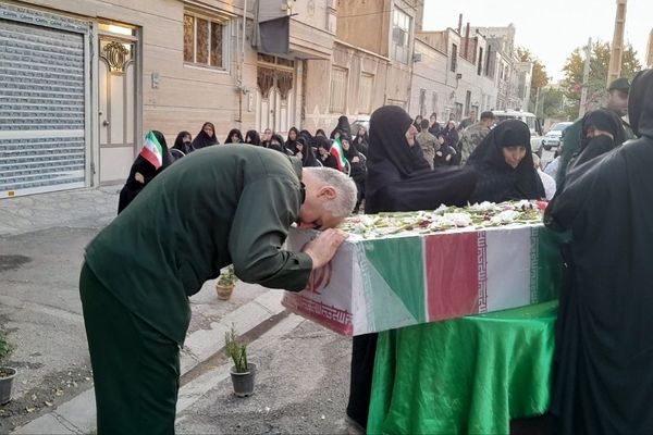 پویش «افتخار محله» و مراسم وداع با شهید گمنام در ورامین