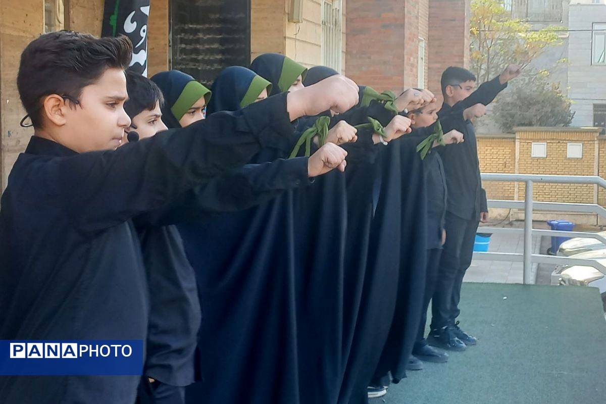 گرامیداشت ایام شهادت حضرت فاطمه‌ زهرا(س) در دبیرستان سوده‌حمدانی قرچک