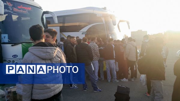 آخرین کاروان دانش‌آموزان پسر ناحیه ۴ کرج به اردوی راهیان نور 