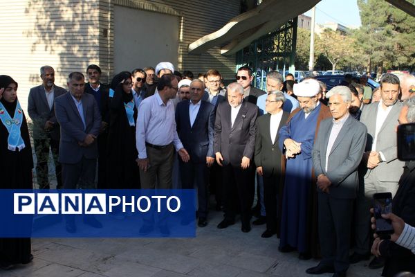 آغاز سفر وزیر میراثفرهنگی کشور به رباطکریم از امامزاده عمادالدین(ع)