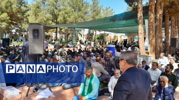 نماز جمعه در جوار شهدای بهشت فضل نیشابور 