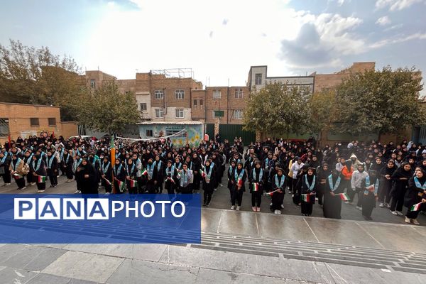 همایش تشکیلاتی "وطن یار" در دبیرستان ایثار