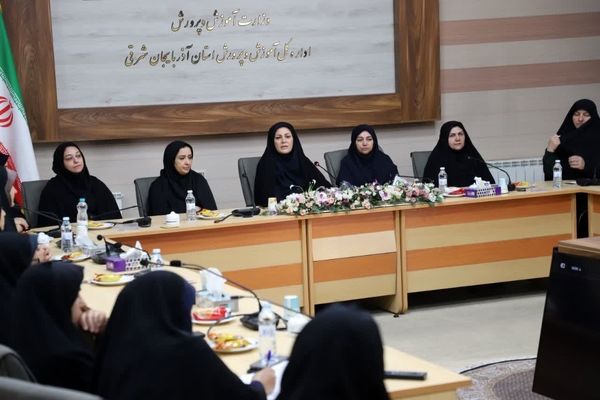 همدلی و مشارکت بانوان، فصلی نو از شکوه و نشاط در آموزش و پرورش رقم خواهد زد