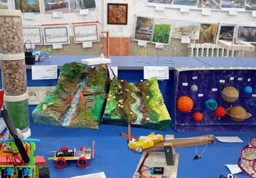 نمایشگاه هنری و صنایع دستی دانش آموزان در دبیرستان شاهد ذوالانوار 