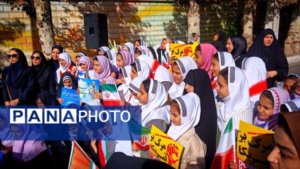 فریاد استکبارستیزی دانش‌آموزان نظرآبادی در روز ۱۳ آبان