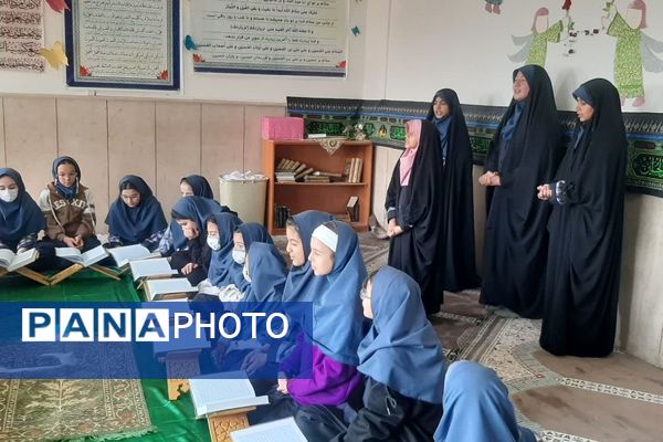 محفل انس با قرآن کریم در مدرسه نرگس و فرهیختگان2 پردیس
