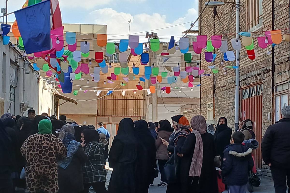 بروجرد در جشن میلاد امام زمان (عج) غرق در نور و امید شد