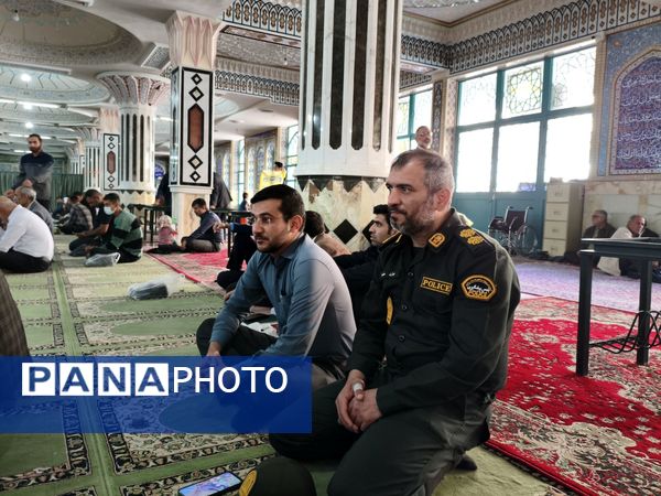 میعادگاه دانش‌آموزان با نماز جمعه