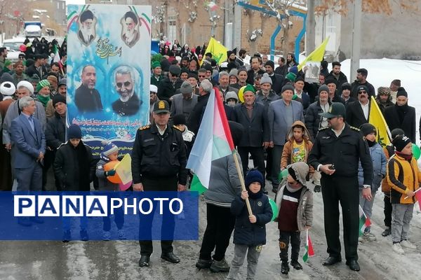 راهپیمایی ۲۲ بهمن، تجلی اتحاد و اراده ملی در بایگ