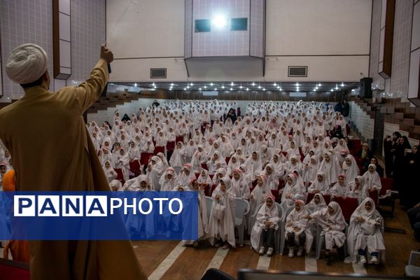 برگزاری جشن روزه‌اولی‌ها برای دانش‌آموزان دختر شهرستان محلات