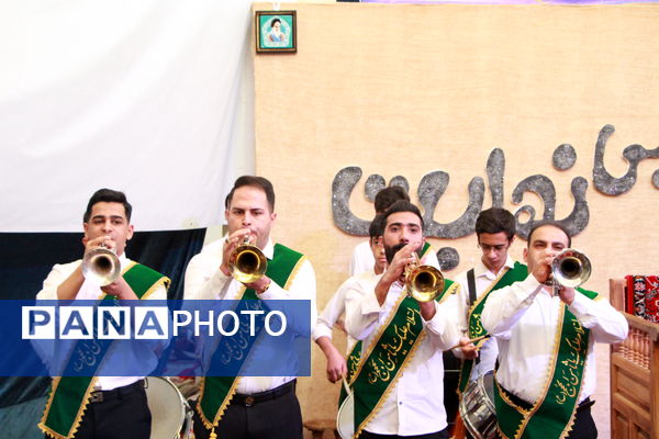 حضور خادمان رضوی در اعتکاف دانش‌آموزی فهرج