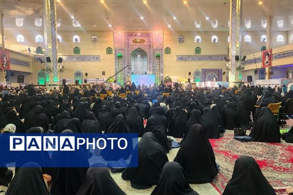 طنین انداز شدن اولین دعای ندبه در مصلی اسلامشهر