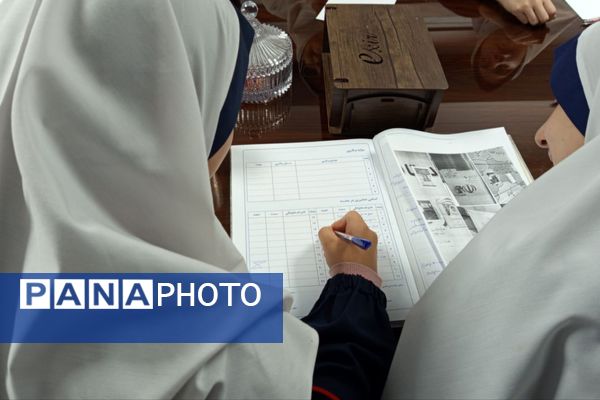 تمرین مسئولیت پذیری و گسترش فرهنگ مشارک جویی با جلسه شورای دانش آموزی