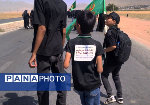 قدم‌های عاشقی از نافچ تا وردنجان به یاد کربلا
