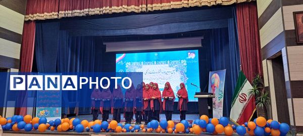 دومین روز جشنواره فرهنگی هنری فردا