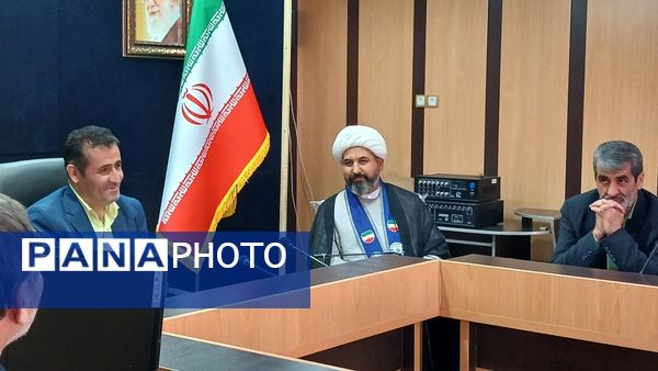 برگزاری جلسه شورای معاونان آموزش و پرورش ناحیه۳ کرج