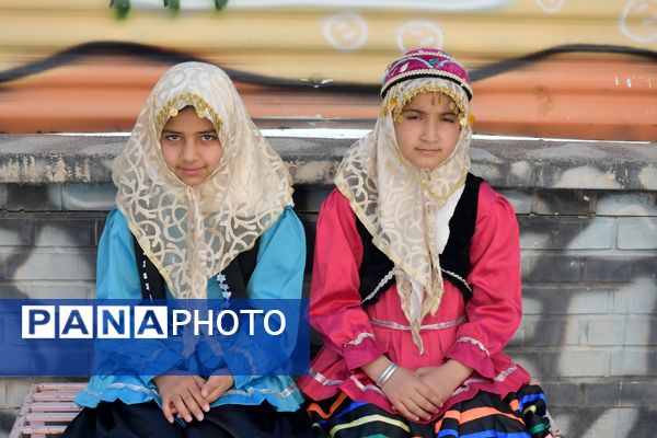  "سپاس معلم"  در مدرسه حاج حسن اسدی شهر فیض آباد مه‌ولات