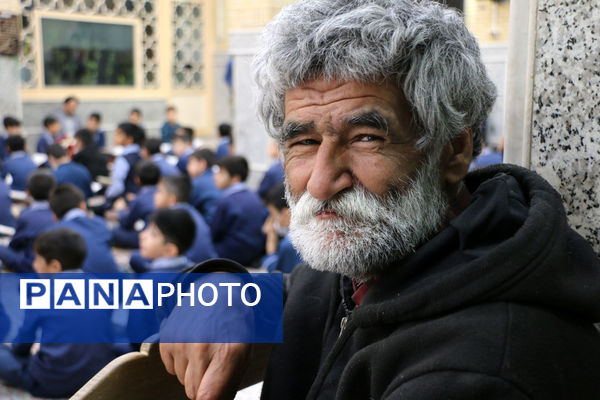 محفل دانش‌آموزی انس با قرآن در آستان مقدس چهل اختران قم