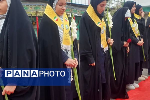 تشییع شهید گمنام در مدارس ناحیه 4 شیراز