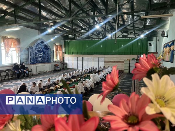 گشایش سفره نور در دبستان احمد کاظمی ۲؛ جشن قرآن کلاس دومی‌ها 