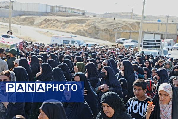 استقبال باشکوه مردم لنده از شهدای گمنام