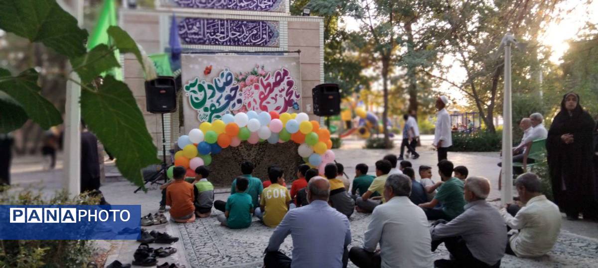 جشن به مناسب ولادت پیامبر اکرم  ص  در خلیل آباد 