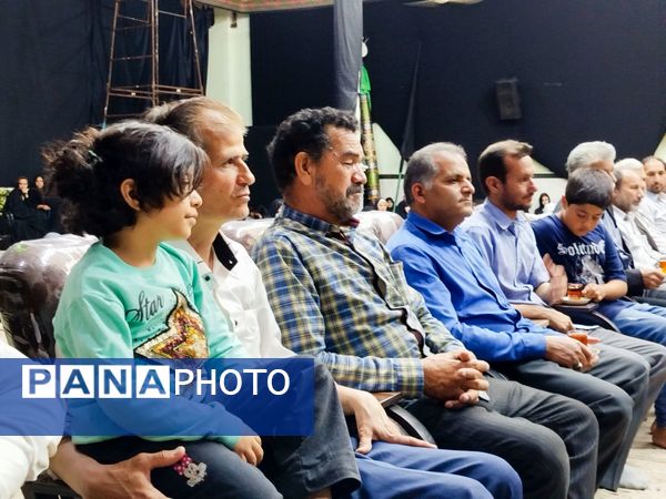 تجلیل از خادمان غدیر خم در کاشمر؛ از 110 دیگ تا ارادت خالصانه