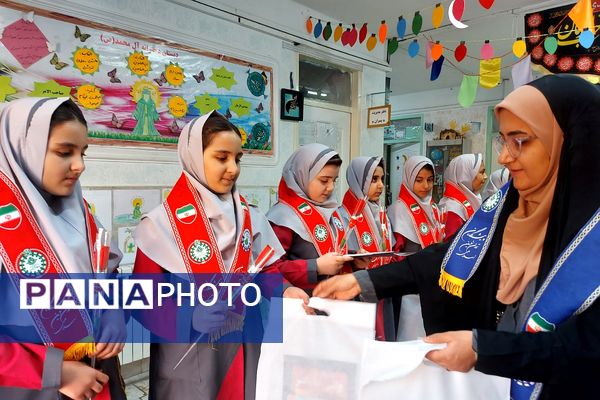 هفته کتاب همراه با پیشتازان کهریزک 