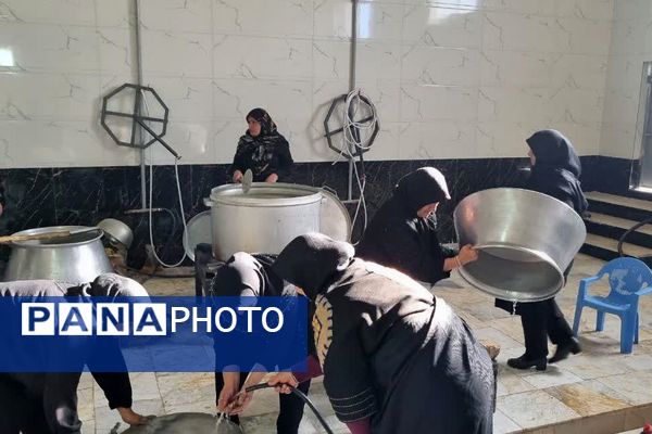 پذیرایی موکب شهدای فیروزکوه در روز شهادت حضرت فاطمه (س).