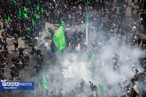 خیمه‌سوزان ظهر عاشورا در چهارراه گلوبندک تهران